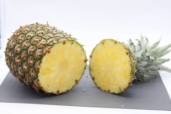 Pineapple Fruit Cut Gray Cutting Board — Stock Photo, Image