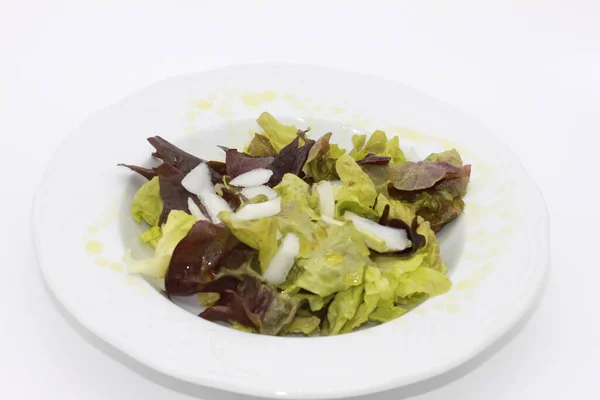 Salat Und Zwiebelsalat — Stockfoto