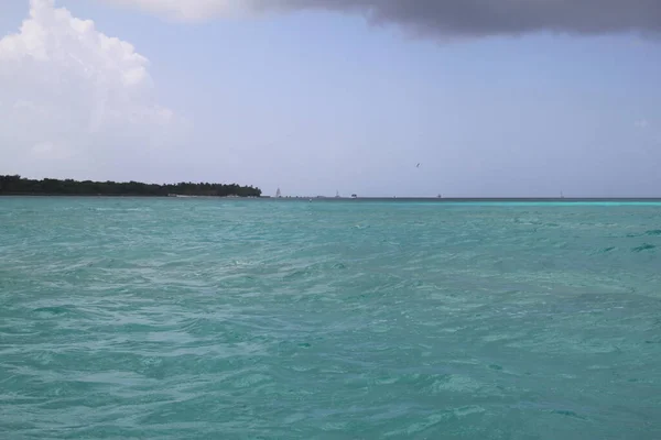 Agua Azul Turquesa Del Mar Caribe — Foto de Stock