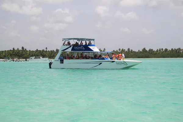 Punta Cana República Dominicana Septiembre 2019 Barcos Con Turistas Mar — Foto de Stock