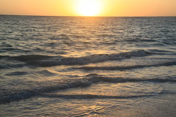 カリブ海のプンタカナビーチでの日の出 — ストック写真