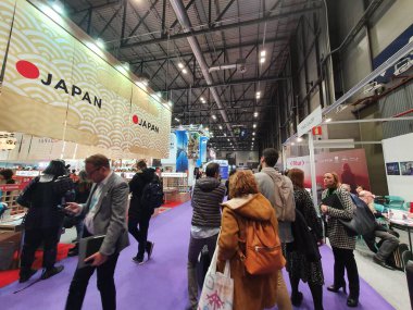 Madrid, İspanya, 23 Ocak 2020: Fitur 2020 'de profesyonel turizm ziyaretçileri