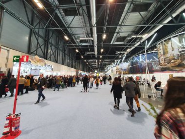 Madrid, İspanya, 22 Ocak 2020: Fitur 2020 'de profesyonel turizm ziyaretçileri
