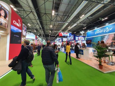 Madrid, İspanya, 22 Ocak 2020: Fitur 2020 Fuarı ziyaretçileri