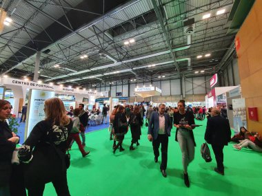 Madrid, İspanya, 22 Ocak 2020: Fitur 2020 Fuarı ziyaretçileri