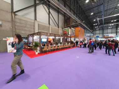 Madrid, İspanya, 22 Ocak 2020: Fitur 2020 Fuarı ziyaretçileri