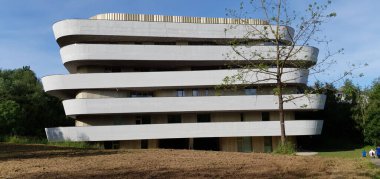 Donostia - San Sebastian, Bask Ülkesi, İspanya, Mayıs, 3, 2020: Bask Mutfak Merkezi 'nin inşaatı