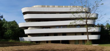 Donostia - San Sebastian, Bask Ülkesi, İspanya, Mayıs, 3, 2020: Bask Mutfak Merkezi 'nin inşaatı