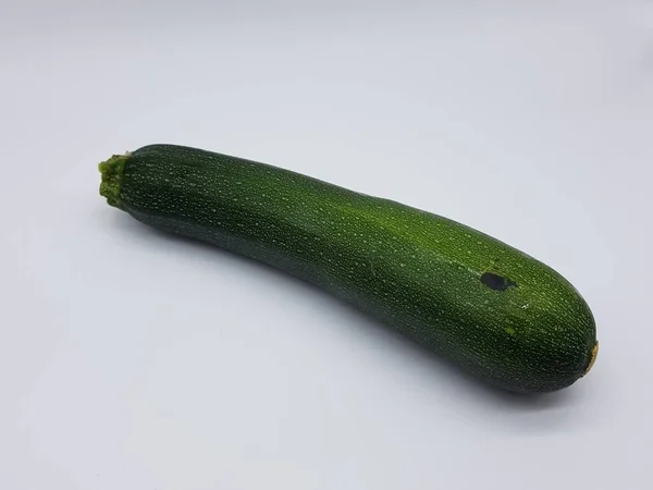 Groene Courgette Witte Achtergrond — Stockfoto