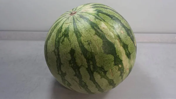 Vattenmelon Vit Bakgrund — Stockfoto