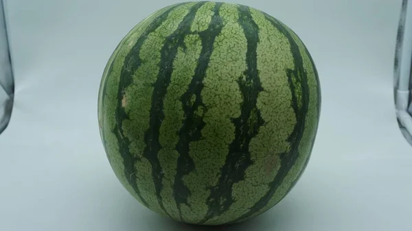 Wassermelone Auf Weißem Hintergrund — Stockfoto