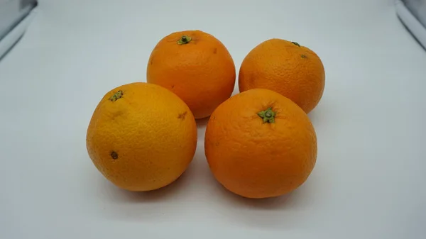 Orangen Isoliert Auf Weißem Hintergrund — Stockfoto