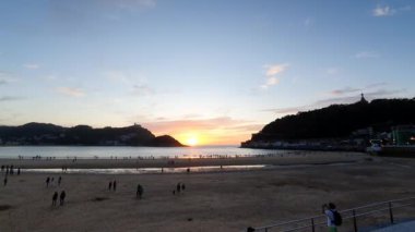 Denizde güzel gün batımı