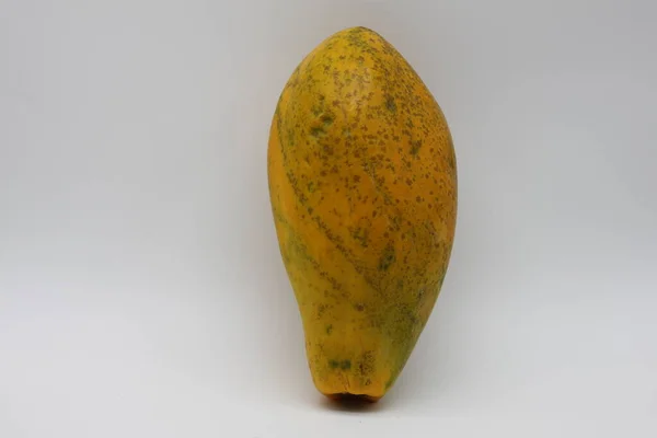 Papaja Żółta Izolowana Białym Tle — Zdjęcie stockowe