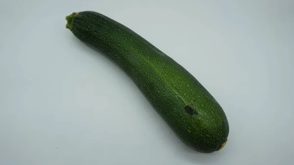 Zucchine Verdi Sfondo Bianco — Foto Stock