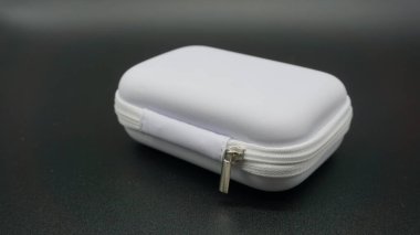 usb sürücüleri için beyaz koruyucu dosya