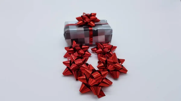 Geschenkbox Mit Roter Schleife — Stockfoto