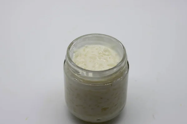 Delicioso Pudim Arroz Caseiro Fundo Branco — Fotografia de Stock