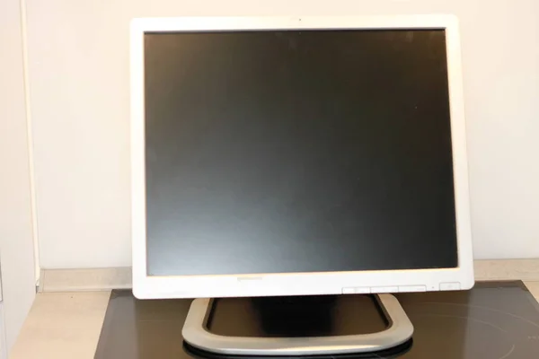Bir Ofisteki Masaüstü Bilgisayar Ekranı — Stok fotoğraf