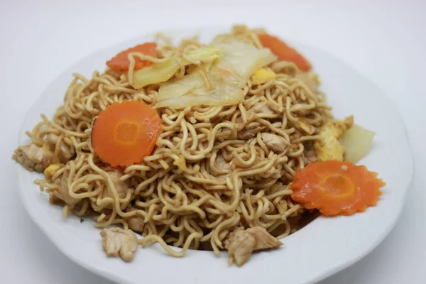 Nudelrühren Mit Huhn Gemüse Und Wok Sauce Anbraten Thai Streetfood — Stockfoto