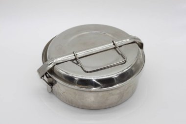 Turta pişirmek için özel bir kap.