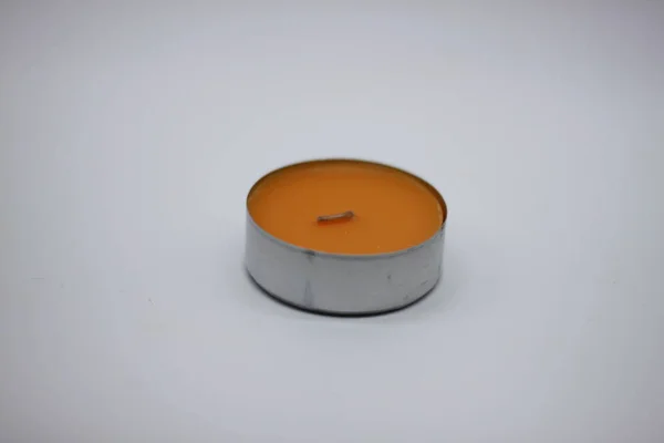 Оранжевые Ароматические Свечи Белом Фоне — стоковое фото