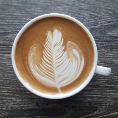 Latte sanat kahve bir fincan Üstten Görünüm