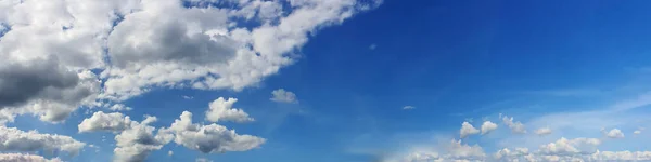 Cielo Panorámico Con Nube Día Soleado Hermosa Nube Cirros Imagen —  Fotos de Stock