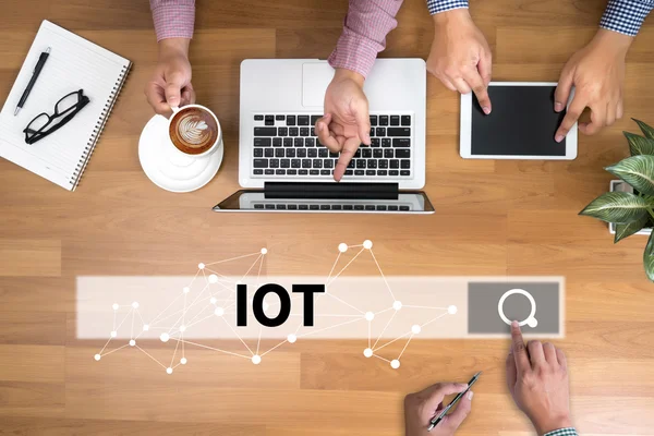 백색, 최고 보기에 Iot 사업가 작업 — 스톡 사진