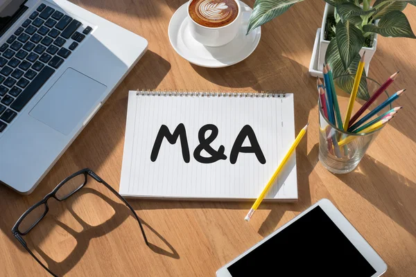 M & A (Mergers & Acquisitions) — Stockfoto