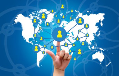 finansal raporlar ve bir dizüstü bilgisayar ile iş yerinde iş ekip eller