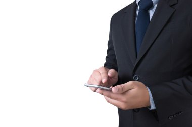 Düşünceli erkek kişi seyir dijital tablet ekranı, dizüstü bilgisayar ekranı, siluet ve filtre güneş