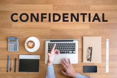 Gizli Konseptle Çalışan İşadamı 