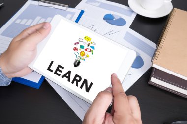  Açılış sayfası çizim işadamı arka plan bulanık