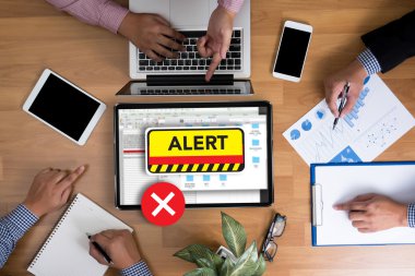 bilgisayar dikkat uyarı bağlantı kesintiye uyarı ve Atte