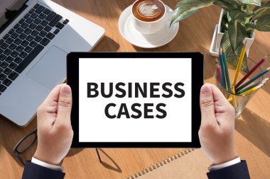 Eylem iş adamı iş beyaz geniş, üst üzerinde bakmak