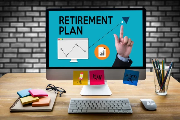 Důchodový plán úspor Senior investiční důchodu plán pero — Stock fotografie