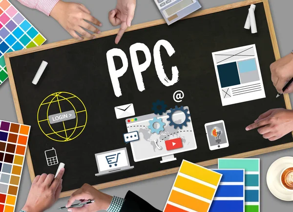 CPC costo per click concetto Business team mani al lavoro, Pay per click - internet marketing, pubblicità, PPC OTTIMIZZAZIONE  , — Foto Stock