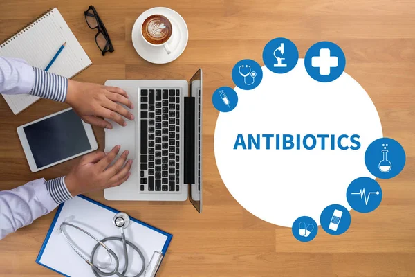 CONCEPTO ANTIBIOTICO y Antibióticos - Diagnóstico Impreso — Foto de Stock