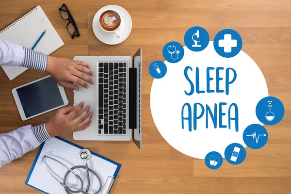 Sleep apnea using CPAP , machine SLEEP APNEA  , Diagnosis Sleep — Stock Photo, Image