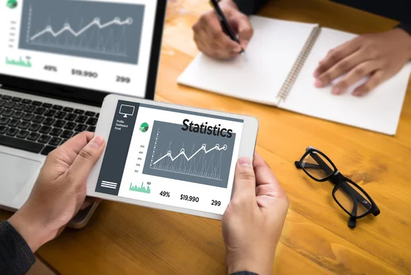 Statisztikai elemzés üzleti adatokat Diagram növelése növekedésnek — Stock Fotó