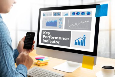 KPI kısaltma (anahtar performans göstergesi) planı işadamı el wo