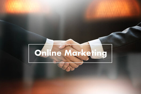 ONLINE ADVERTISING man working on laptop, Online Website Market
