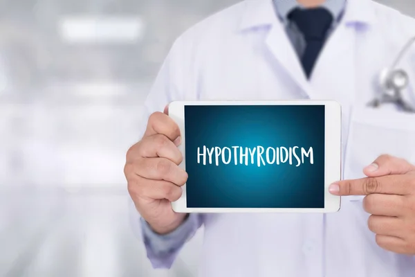 Hipotiroidismo doctor mano trabajando Concepto Médico Profesional — Foto de Stock