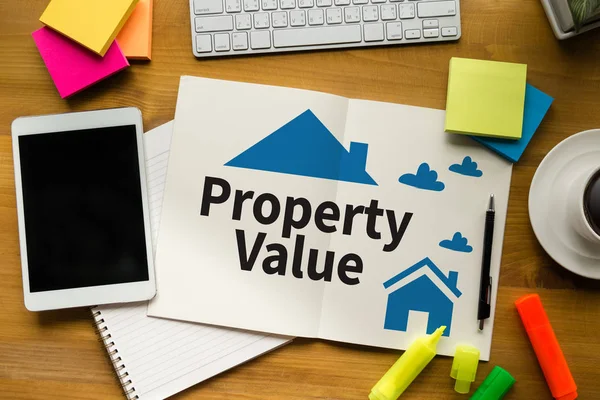 Valor de la Propiedad Contrato de Compra de Préstamo Residencial a Living Mo — Foto de Stock