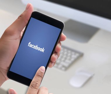 Bangkok, Tayland - 17 Mayıs 2016: Facebook uygulaması, logo 