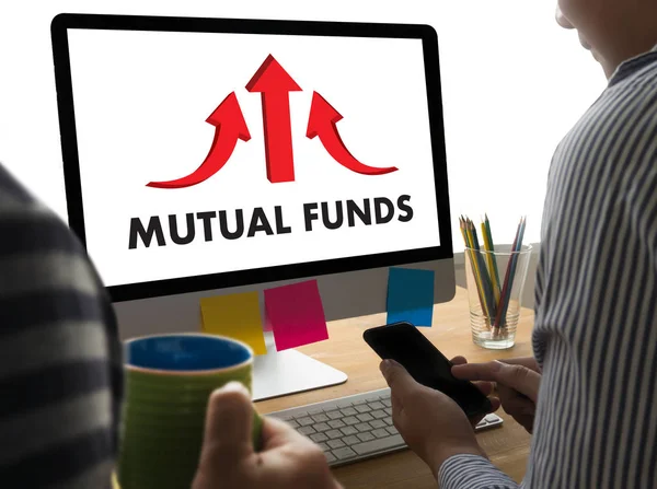 FONDOS MUTUALES Concepto de Finanzas y Dinero, Enfoque en el fondo mutuo en — Foto de Stock