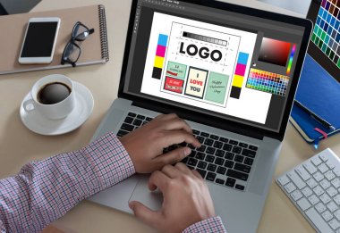 Yaratıcı tasarımcı grafik iş başında. Renk renk örneği örnekleri, Illustr