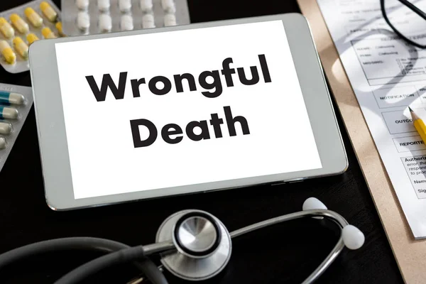 Mort injustifiée médecin parler et patient médical travail à offi — Photo