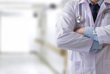 Doktor, hasta, tıp. Çalışma akıllı tıp doktoru